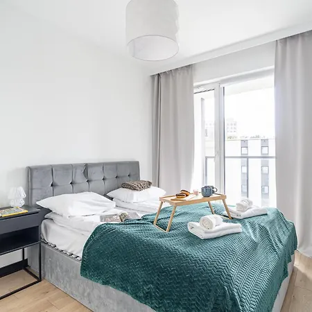 Apartment Mogilska Family - Hosty Collection *