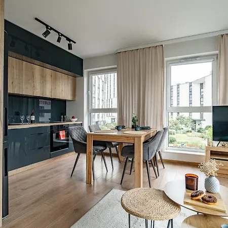Apartment Mogilska Family - Hosty Collection *