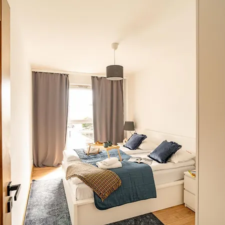 Apartment Mogilska Family - Hosty Collection *