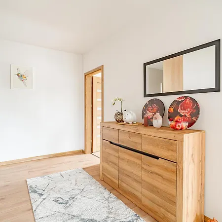 Mogilska Family - Hosty Collection Apartment *